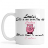 Mug personnalisé avec prénom recto-verso "elle a un caractère de cochon"