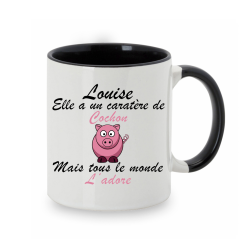 Mug personnalisé avec prénom recto-verso "elle a un caractère de cochon"